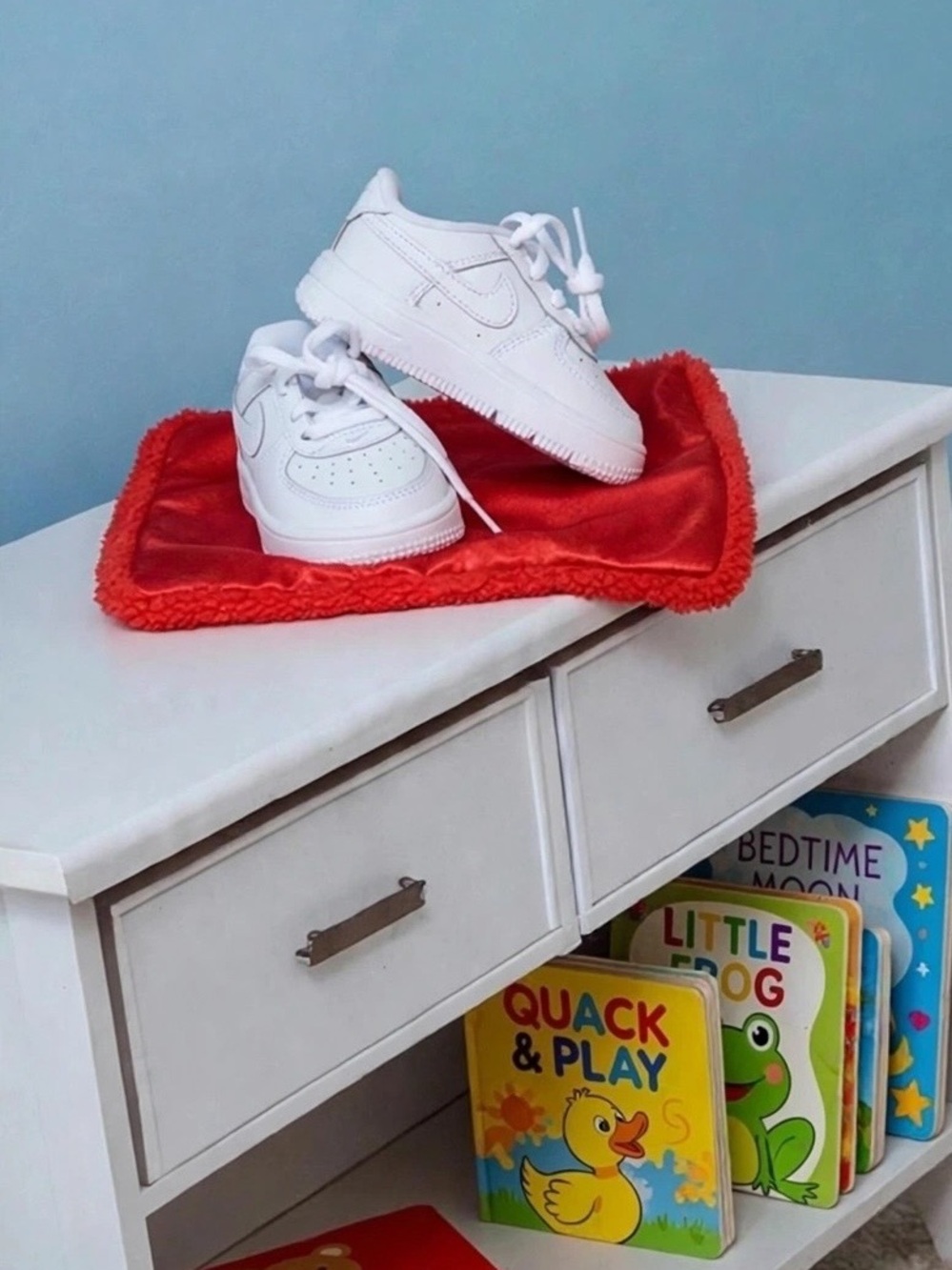 NWOT Nike Air Force 1 Toddler Boys Size 6C Triple White Leather Sneakers - NEW